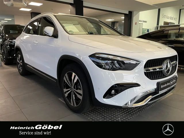 Mercedes-Benz GLA 220 4MATIC Progressive