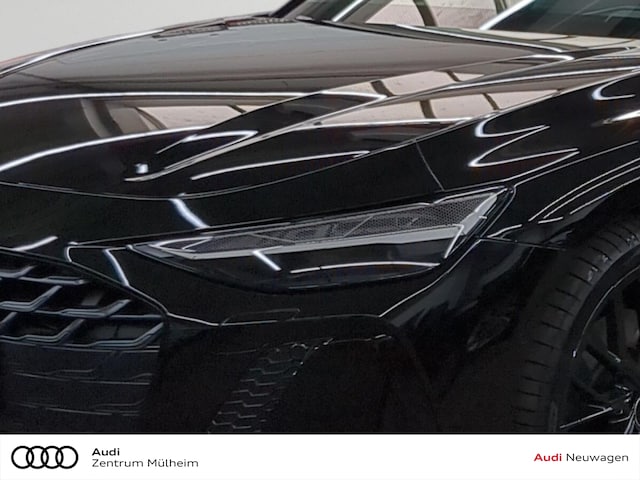 Audi A6 Avant Quattro S-Tronic