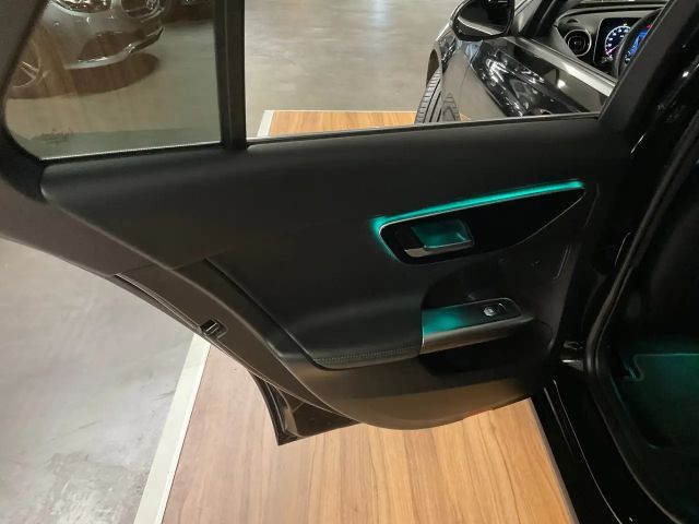 Mercedes-Benz C 180 AVANTGARDE Estate