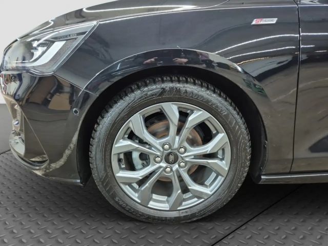 Ford Focus ST Line Wagon