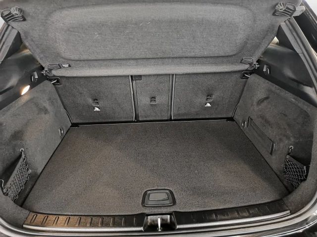 Mercedes-Benz GLA 180 Progressive