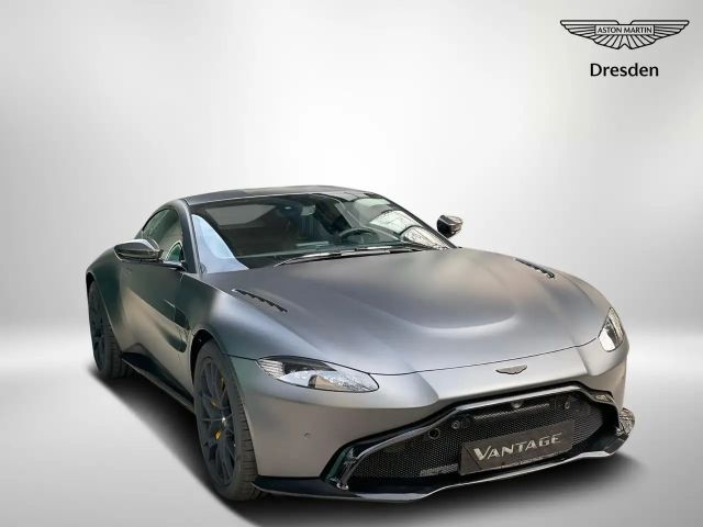 Aston Martin V8 V8