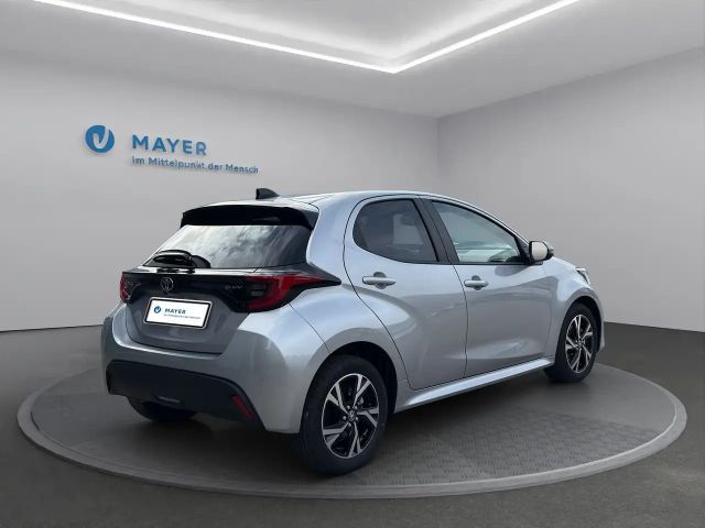 Toyota Yaris Active Hybride VVT-i