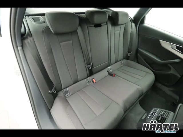 Audi A4 40 TFSI Avant S-Line S-Tronic