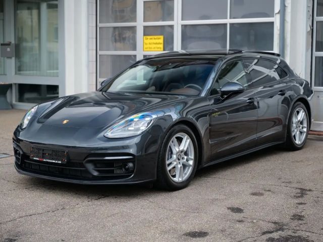 Porsche Panamera 4 E-Hybrid