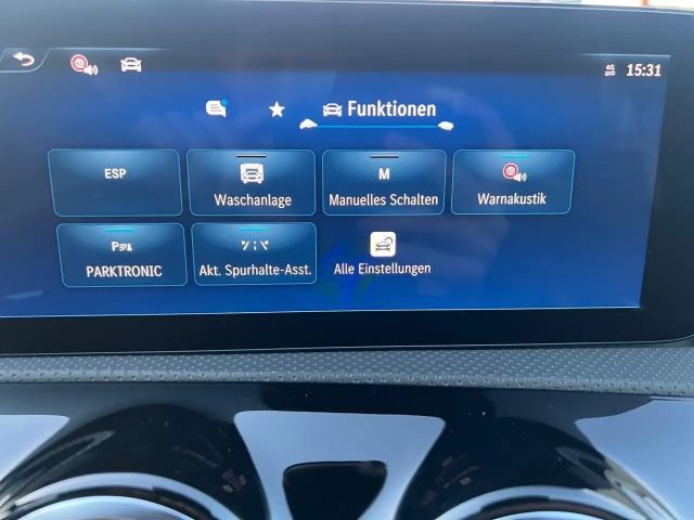 Mercedes-Benz CLA 180 AMG Line Coupé