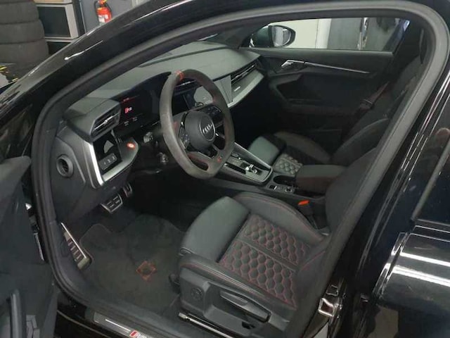 Audi RS3 Quattro S-Tronic Sedan