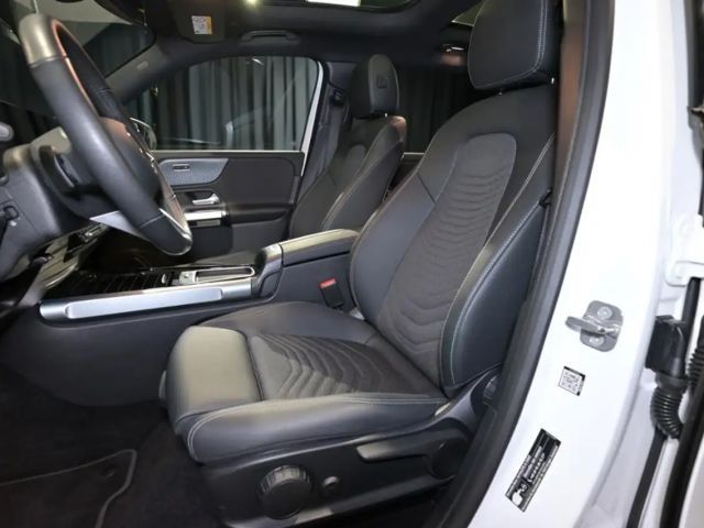 Mercedes-Benz EQB 300 4MATIC Progressive