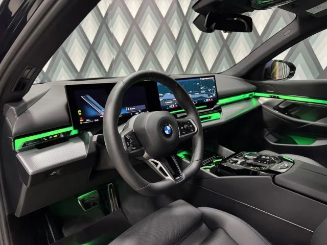 BMW 520 520d M-Sport Sedan xDrive