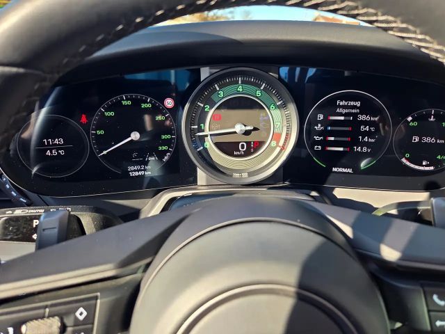 Porsche 992 4 Cabrio S Targa