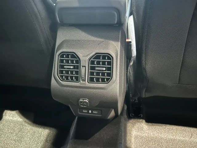 Dacia Bigster Hybrid 155