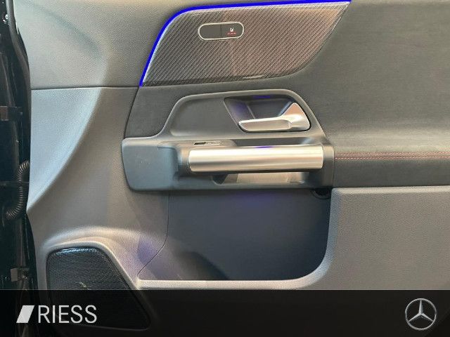 Mercedes-Benz B 220 4MATIC Sedan