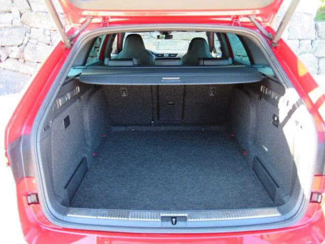 Skoda Superb 2.0 TDI 4x4 Combi Sportline