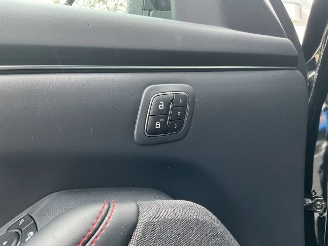 Ford Mustang Mach-E RWD