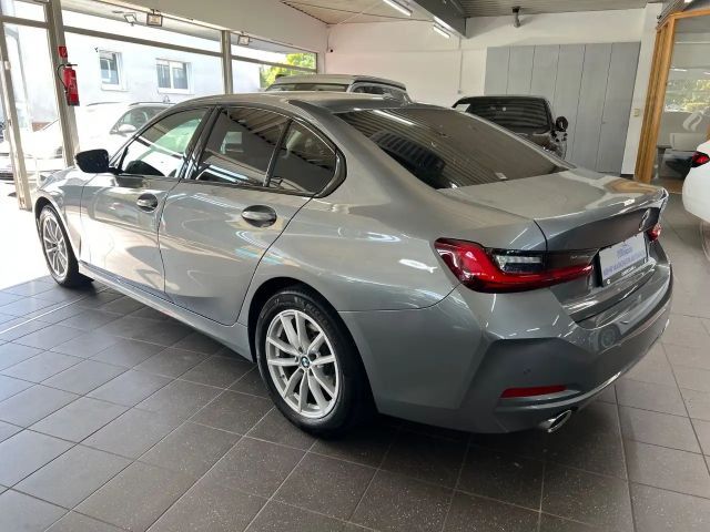 BMW 320 320d Sedan xDrive