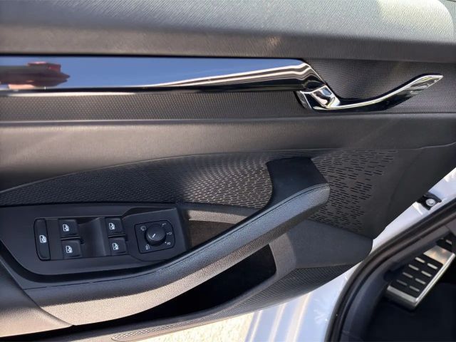 Skoda Octavia 2.0 TDI Combi Sportline