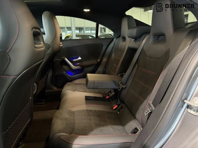 Mercedes-Benz CLA 200 AMG Line Coupé