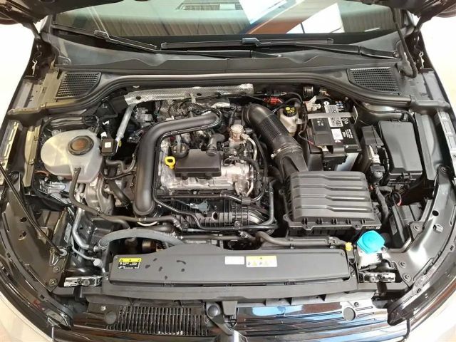 Volkswagen Golf 1.0 TSI Life