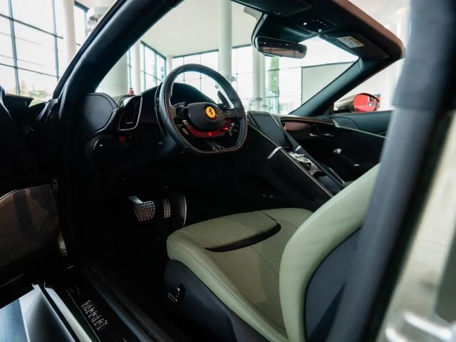 Ferrari Roma Spider