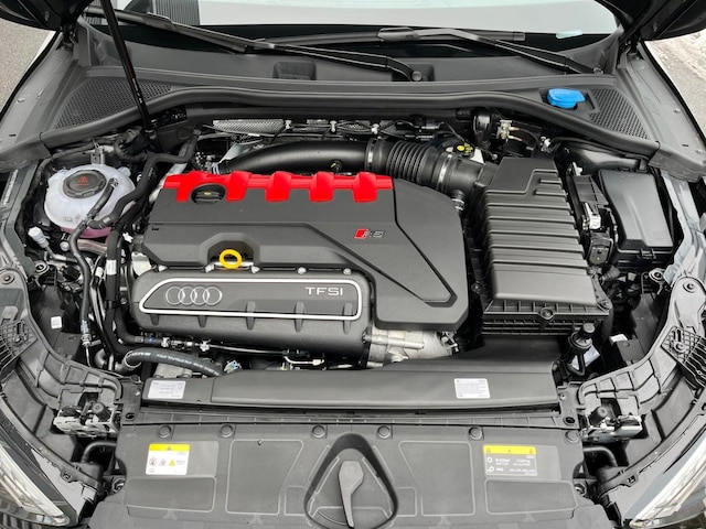 Audi RS3 Quattro S-Tronic Sedan