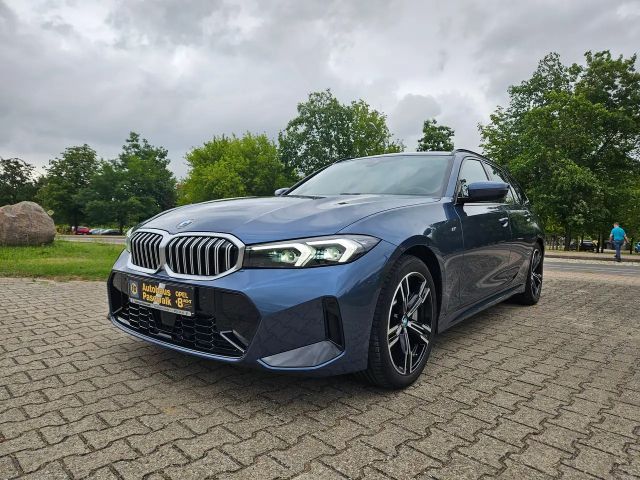 BMW 330 330e 330i M-Sport xDrive