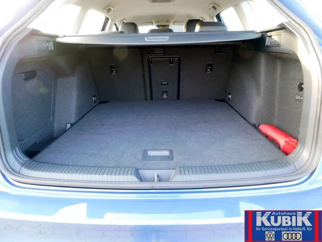 Volkswagen Golf 1.5 eTSI DSG Golf VIII Variant