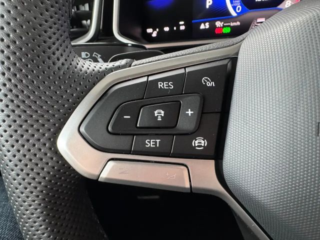 Volkswagen T-Roc 1.5 TSI DSG R-Line