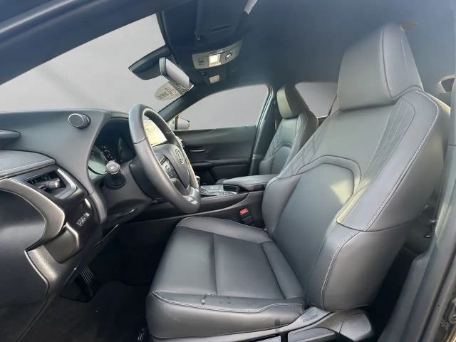 Lexus UX 250h Style Edition