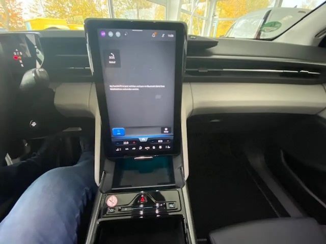 Ford Explorer Extended range RWD