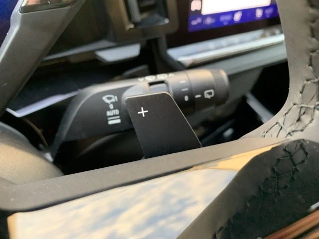 Renault Austral Mild Hybrid 160 Evolution KAMERA+ACC+SHZ