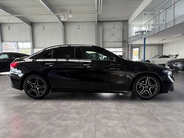 Mercedes-Benz A 200 AMG Line