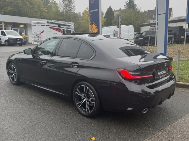 BMW 320 320d M-Sport Sedan