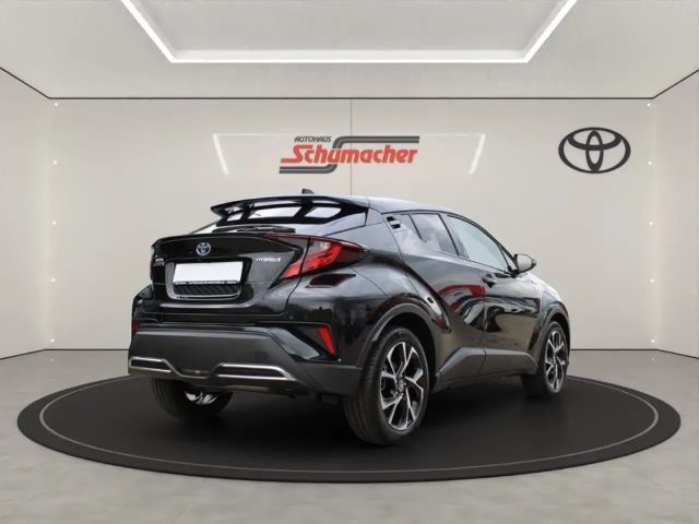 Toyota C-HR Hybride Team D