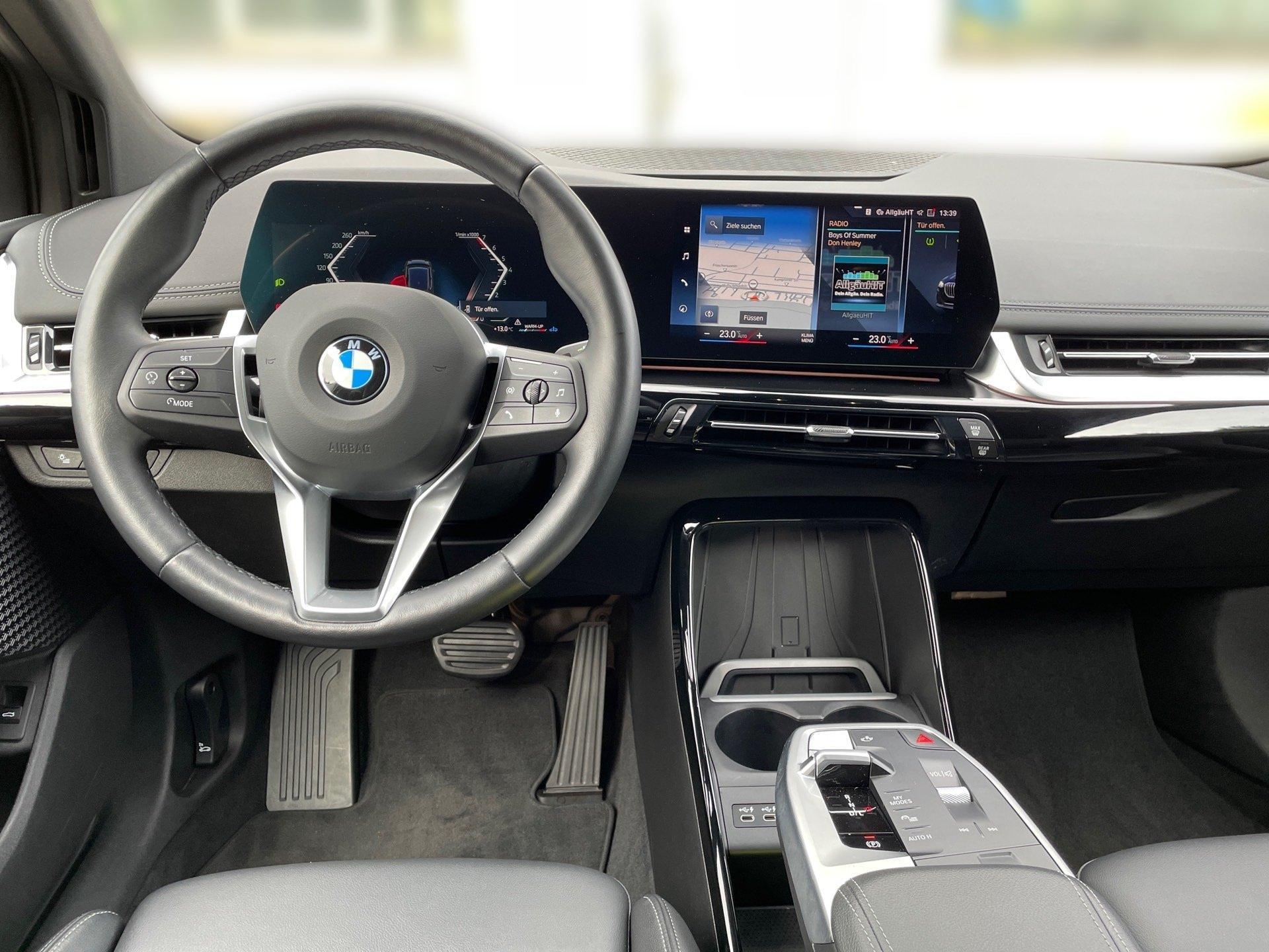 BMW 220 220i Active Tourer