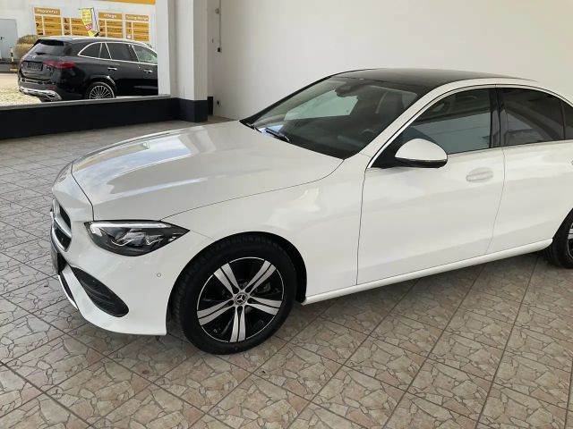 Mercedes-Benz C 200 AVANTGARDE C 200 d Sedan