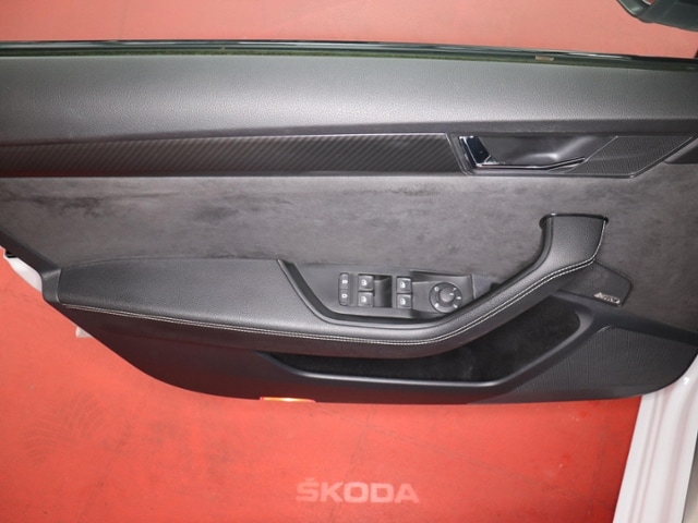 Skoda Superb 1.4 TSI Combi iV