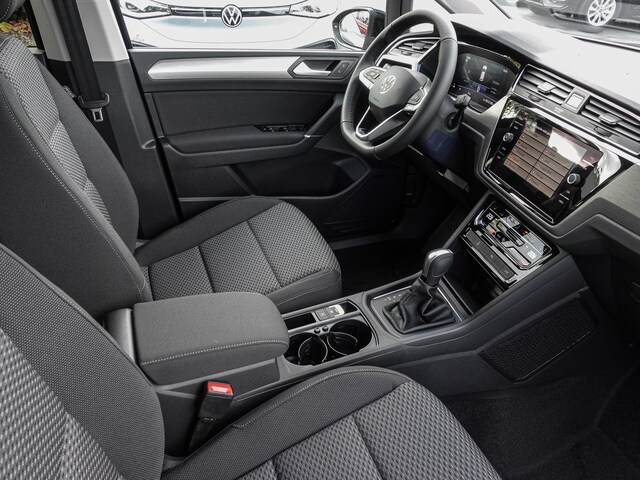 Volkswagen Touran 1.5 TSI DSG
