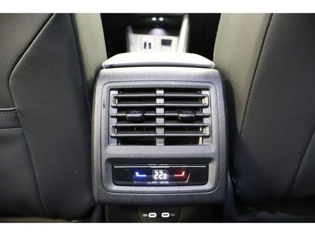 Volkswagen Golf 2.0 TDI DSG Golf VIII