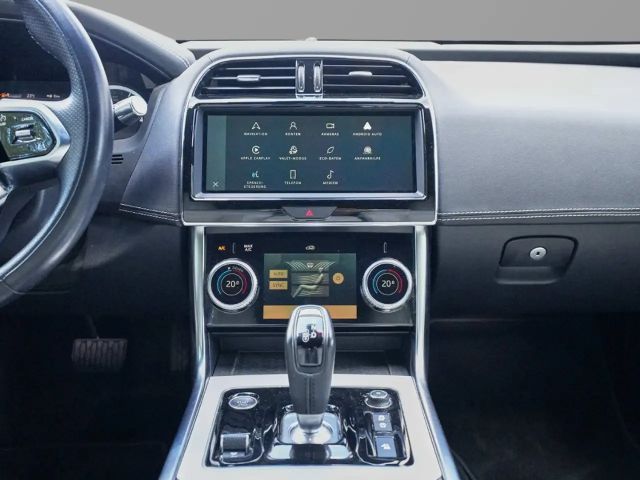 Jaguar XE D200 R-Dynamic S