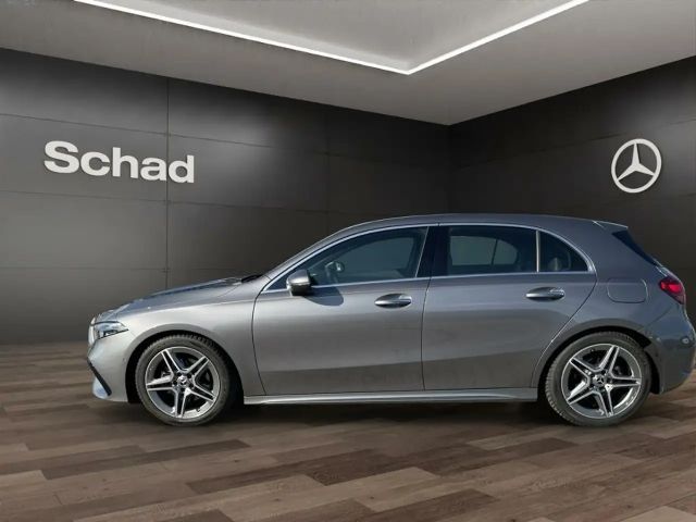 Mercedes-Benz A 180 AMG Line Premium