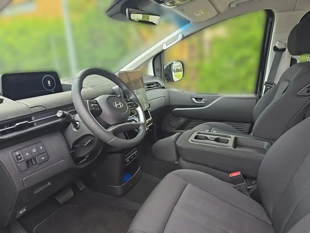 Hyundai Staria Trend