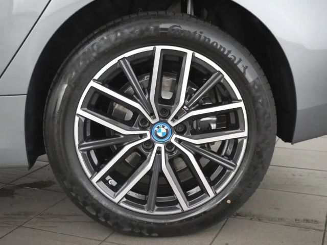 BMW 230 Active Tourer Sedan xDrive