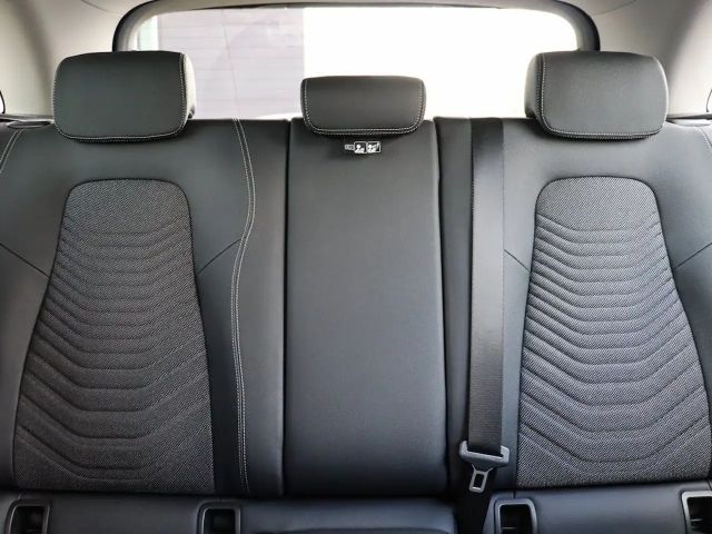 Mercedes-Benz B 200 Progressive Sedan