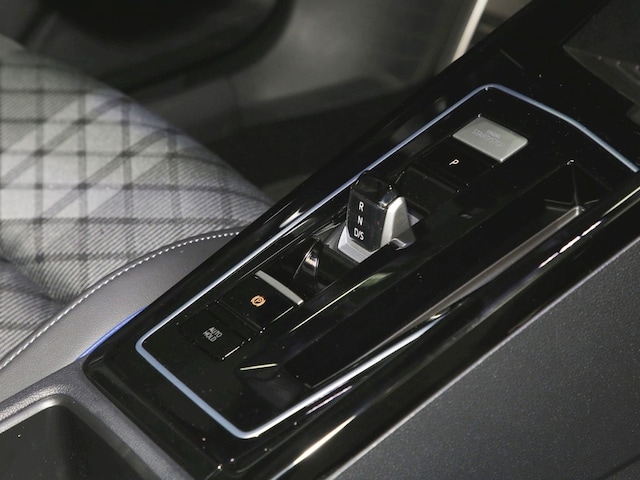 Volkswagen Golf 2.0 TDI DSG R-Line