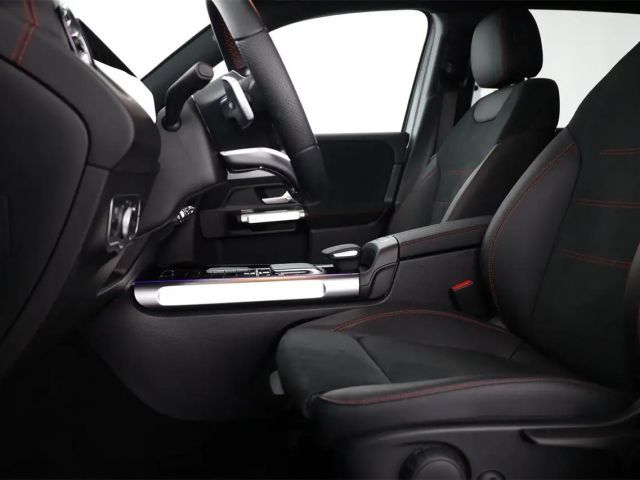 Mercedes-Benz EQB 300 4MATIC AMG Line