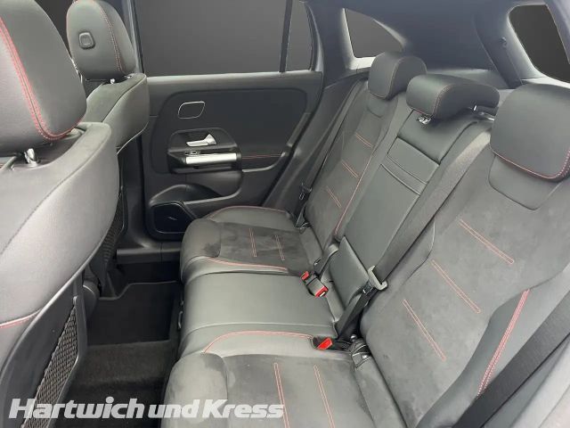 Mercedes-Benz GLA 220 4MATIC AMG Line