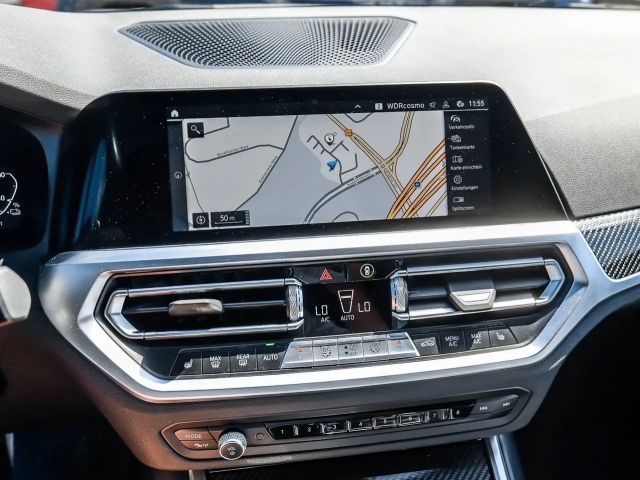 BMW 330 330e M-Sport xDrive