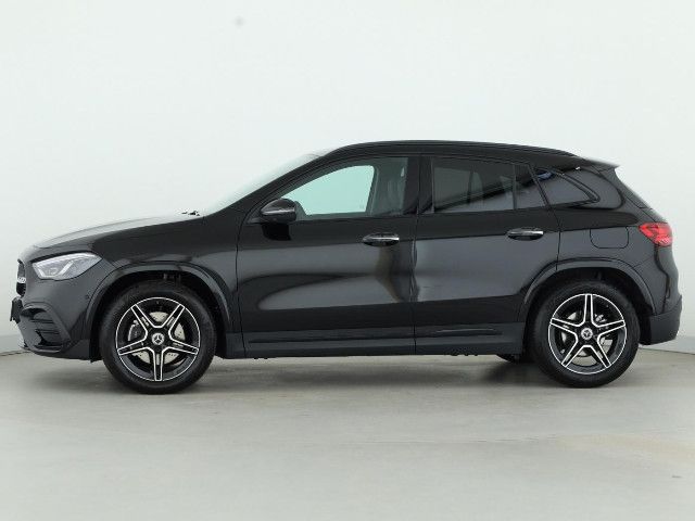Mercedes-Benz GLA 180 AMG Line