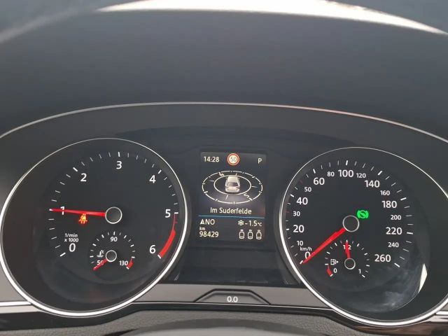 Volkswagen Passat 2.0 TDI Business DSG Variant