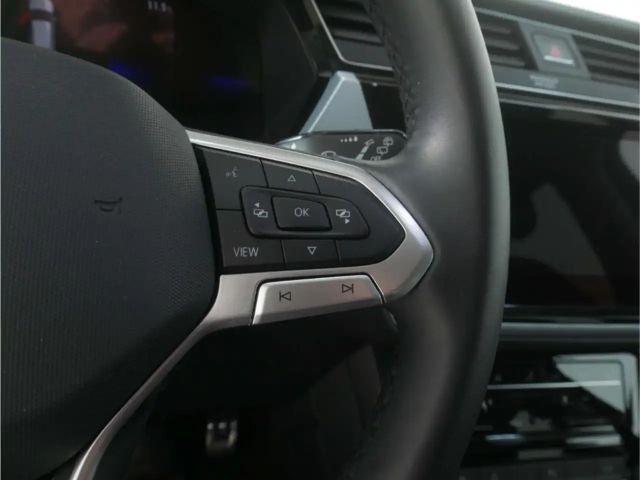 Volkswagen Touran 1.5 TSI DSG R-Line